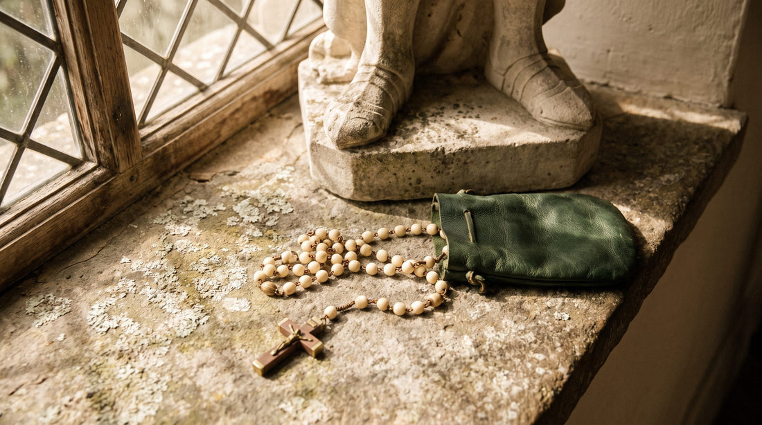 Le chapelet de saint Michel : sa disposition, ses neuf salutations, son statut