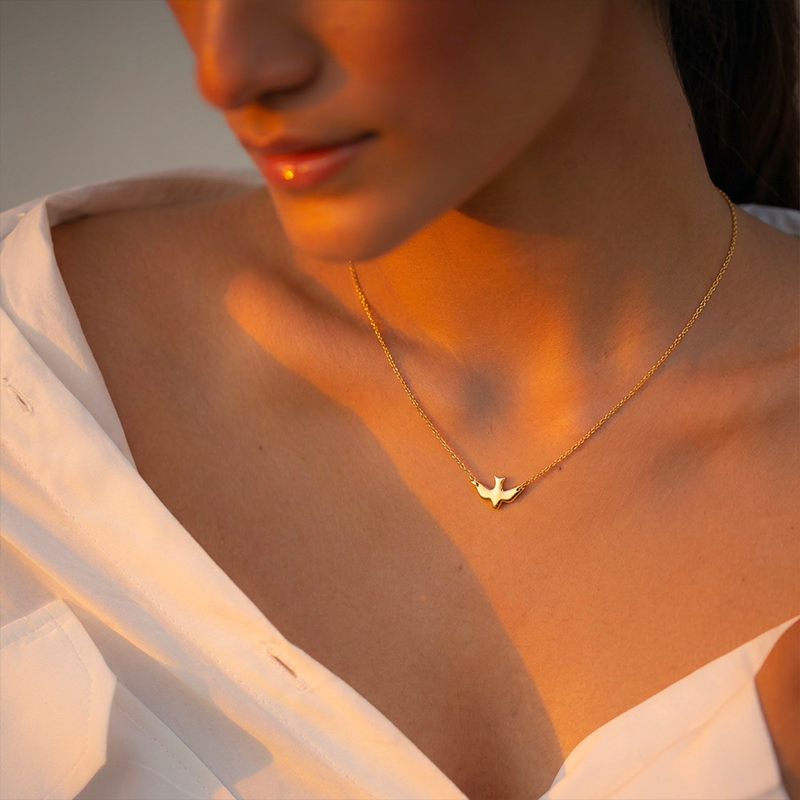 Collier colombe Saint-Esprit dorée