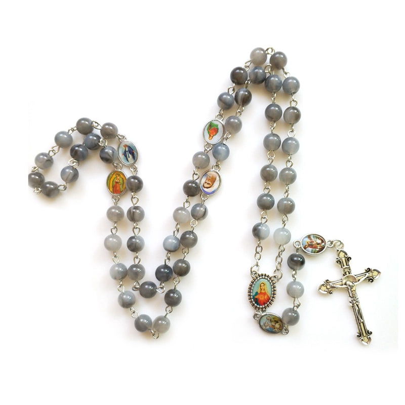 Chapelet avec médailles de saints